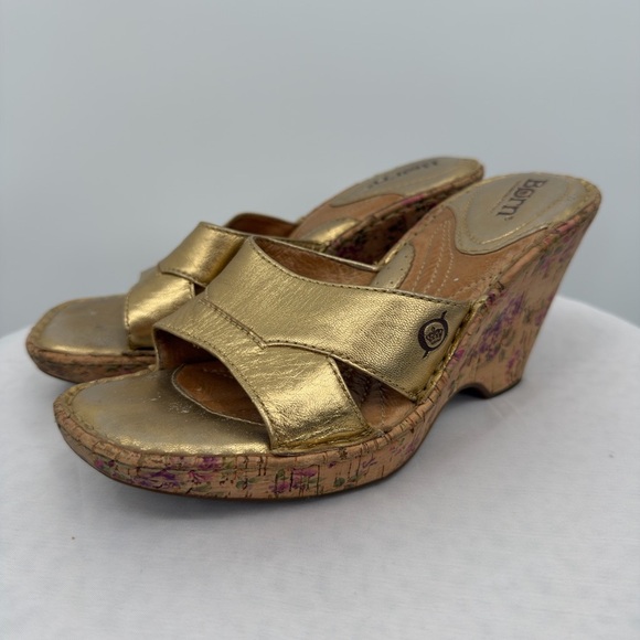 Born Shoes - Born Gold Leather Cork Wedge Slide Sandals | Size 6
